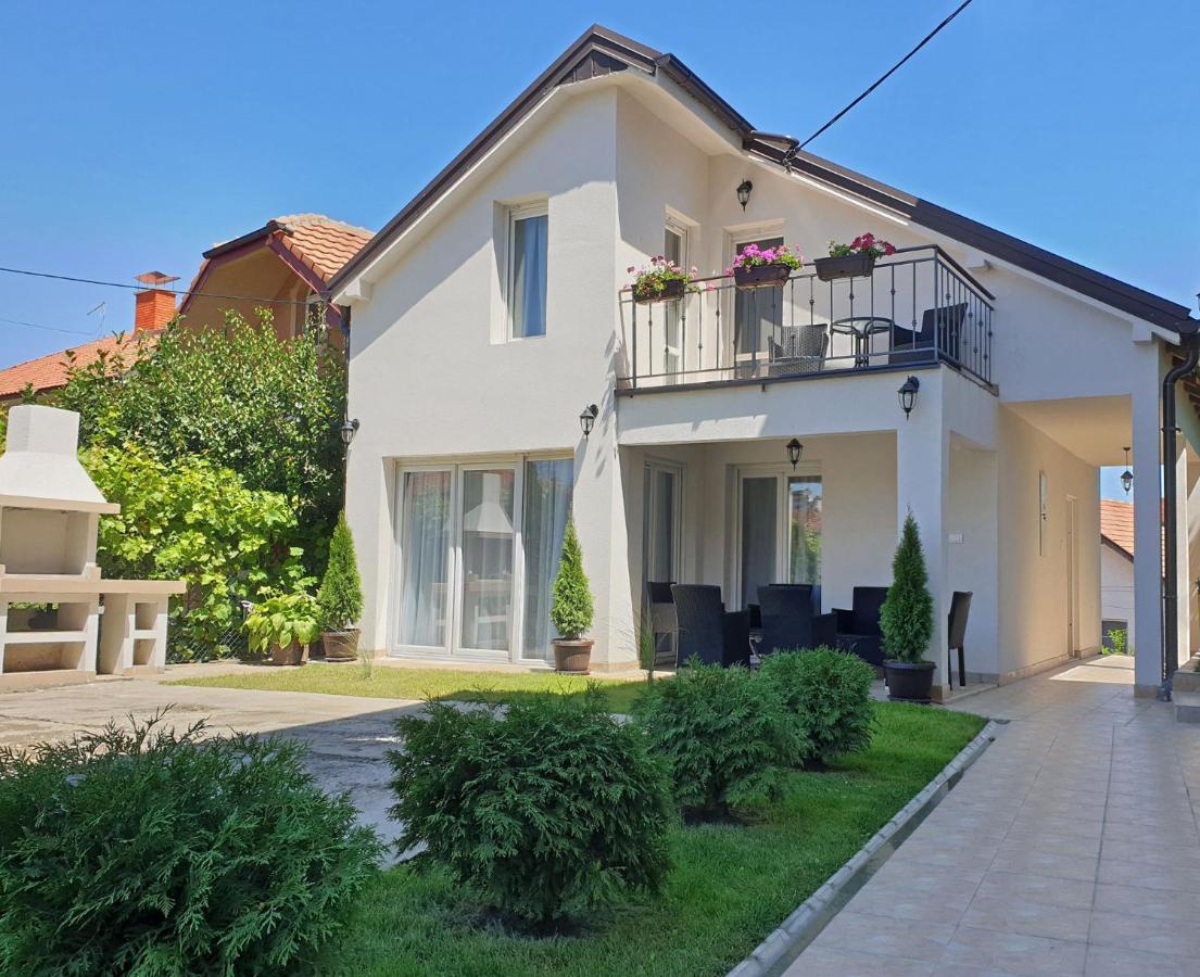 Kuca Ema Villa Belgrade Exterior photo
